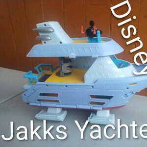 Jakks Pacific Disney Pixar Incredibles Yacht 2 Hydroliner Boat Action